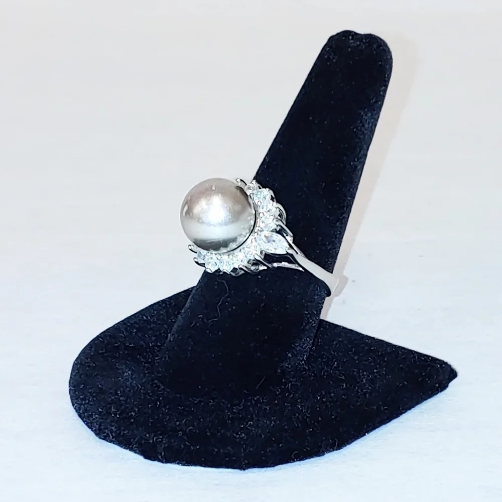 Faux Gray Pearl and cubic zirconia ring 8.5